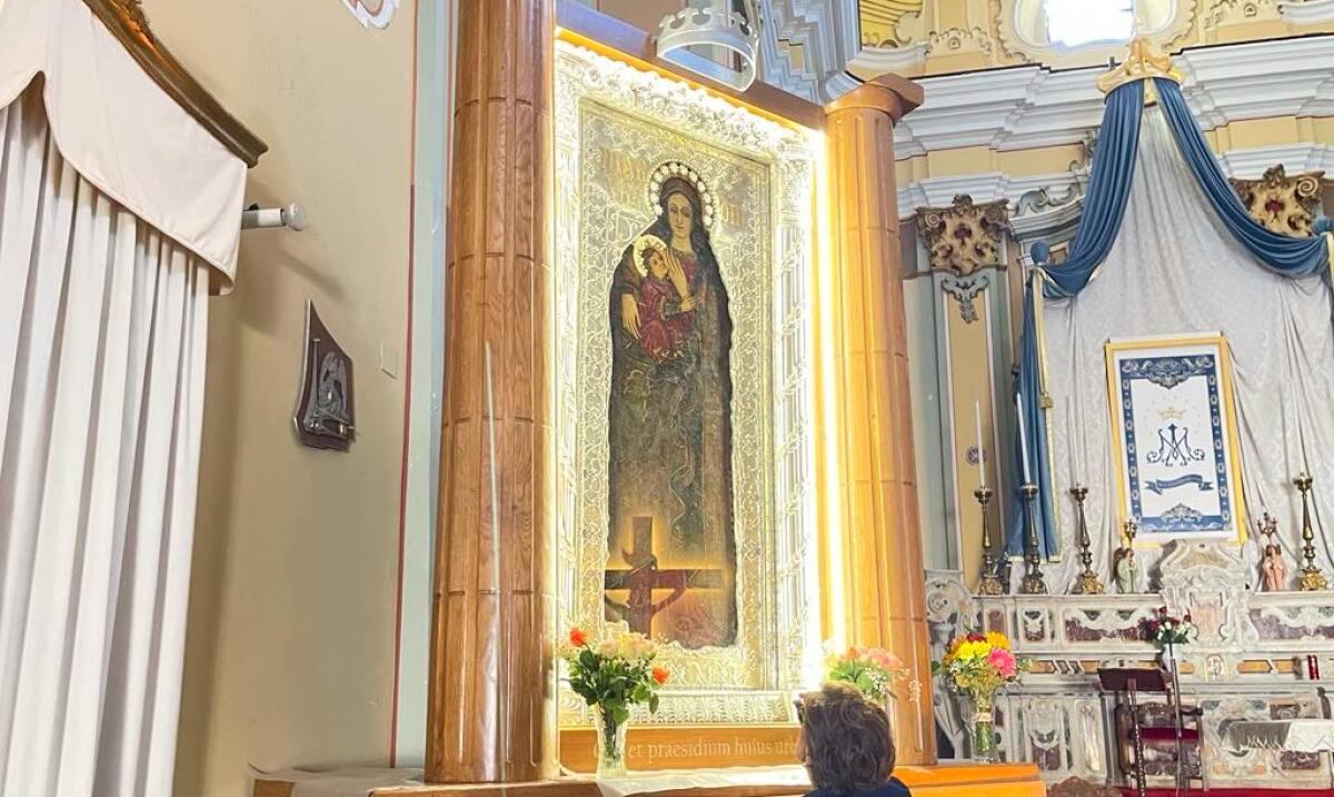 "Cor et Praesidium": L'anima di Crotone incisa nel Legno - 
