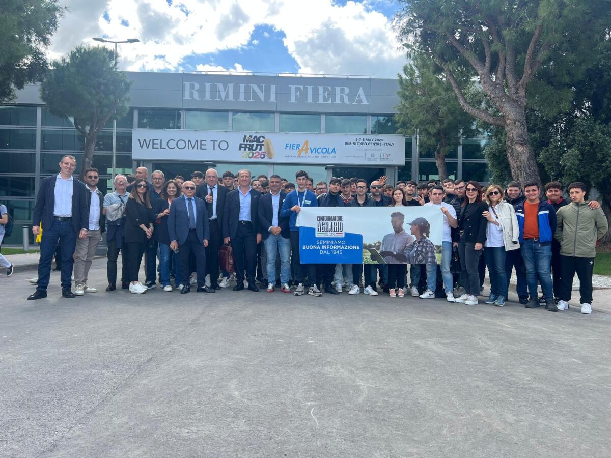 Corigliano-Rossano - Studenti Agrario Majorana Protagonisti al Macfrut di Rimini - 