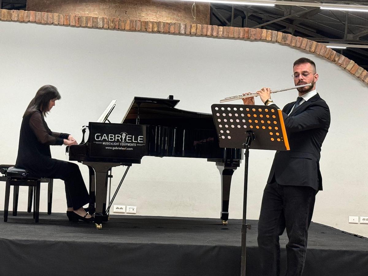 Emozioni senza tempo all’Auditorium Ex-Fornace di Trebisacce: Zuccarelli e Marcone incantano con Enescu, Schubert e Reinecke - 