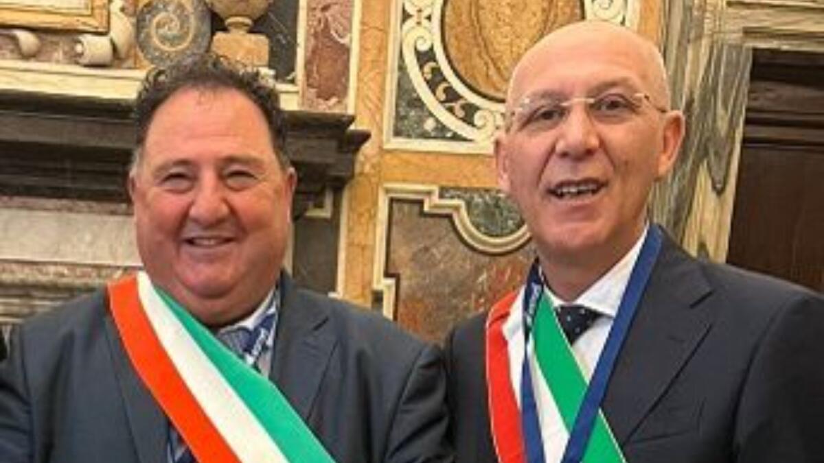La denuncia dei Sindaci di Vaccarizzo Albanese e San Giorgio Albanese sull'esclusione dalla XXX Rassegna Culturale Folcloristica -