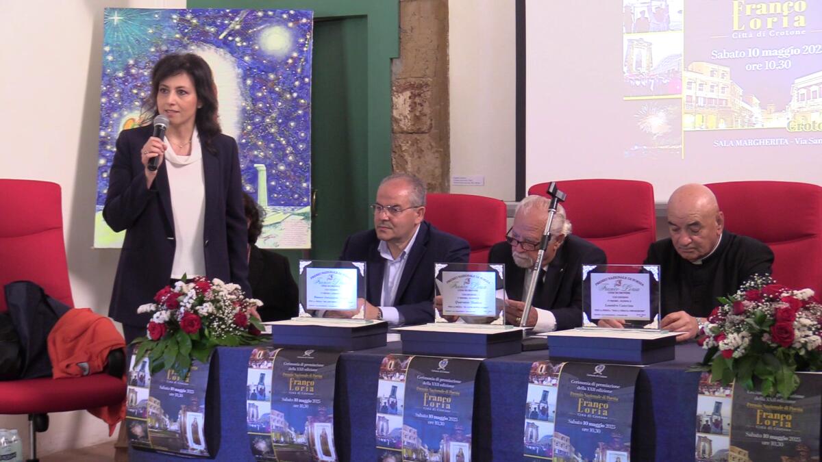 (Foto) Maria Taglioni Dance Project di Crotone: interprete della poesia vincitrice del concorso Franco Loria - 