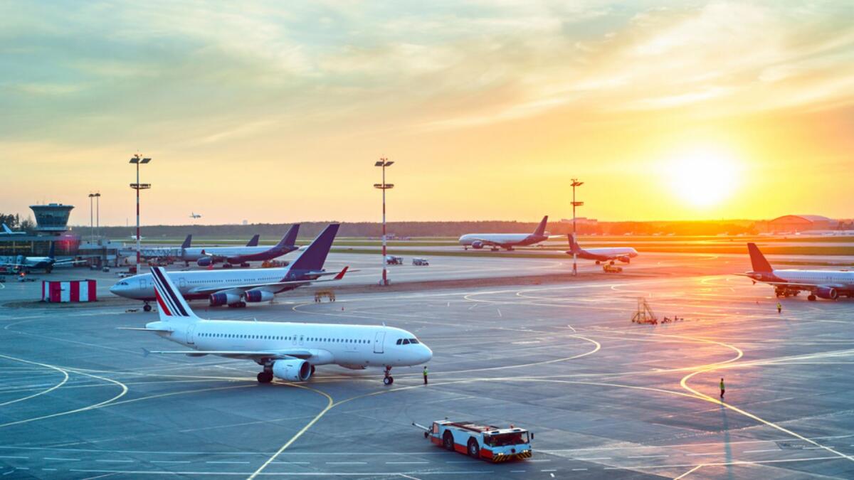 Cresce il traffico negli aeroporti della Calabria: nel 2024 registrati 3,6 mln di passeggieri - 