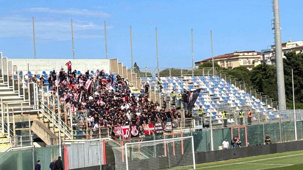 #VicenzaCrotone | Già 4.500 biglietti venduti in prelazione per la sfida del "Menti" - 