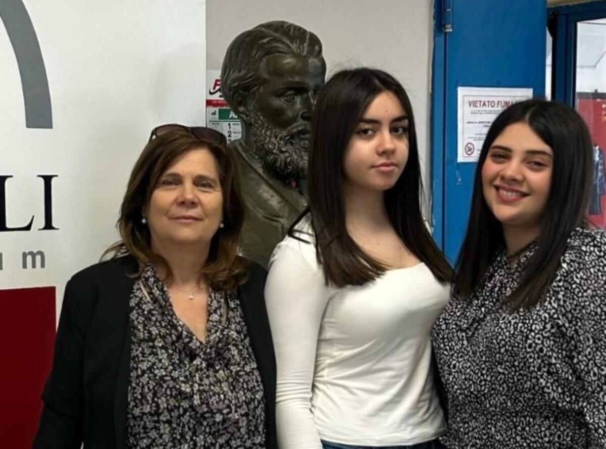 Due studentesse del Liceo Classico Borrelli alle finali nazionali delle Olimpiadi di Lingua e Civiltà Classiche - 