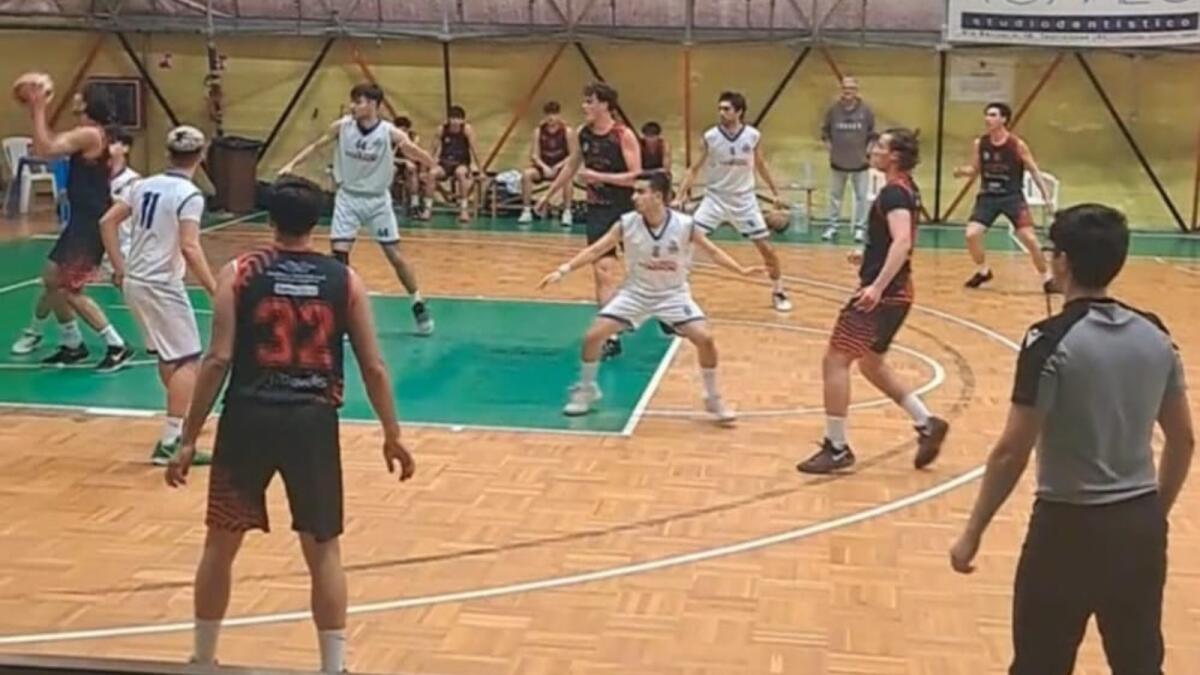 Basket: Rende Under 19 vola in finale: netto 80-58 contro Soccorso Reggio Calabria - 