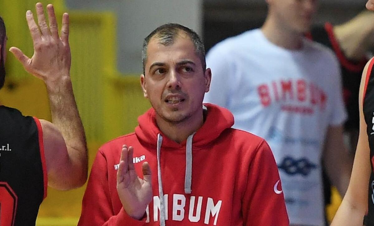 Basket - Dopo la salvezza la Bim Bum Rende pensa alla prossima stagione e affida la panchina a Di Martino - 