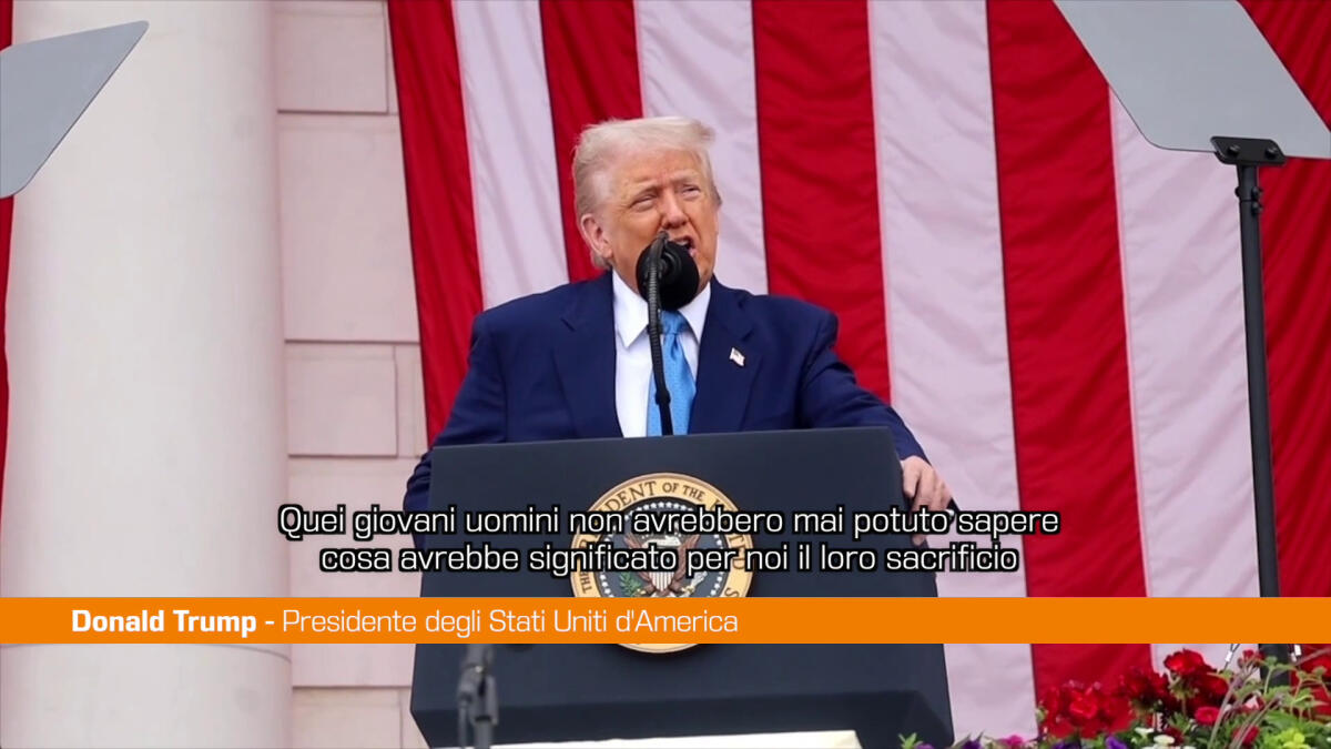 Trump celebra il Memorial Day al cimitero di Arlington - 