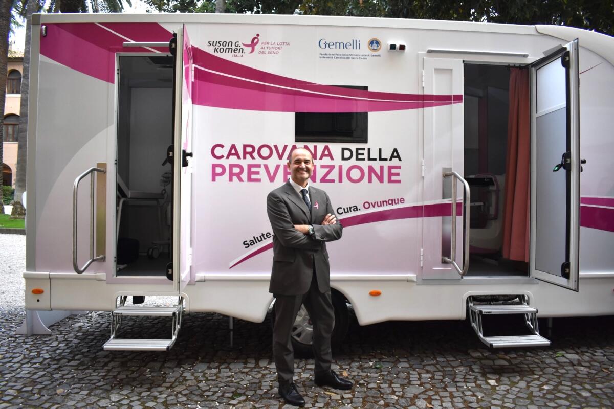 Prevenzione dei tumori, in Calabria visite ed esami diagnostici gratuiti per aiutare le donne in difficoltà - 