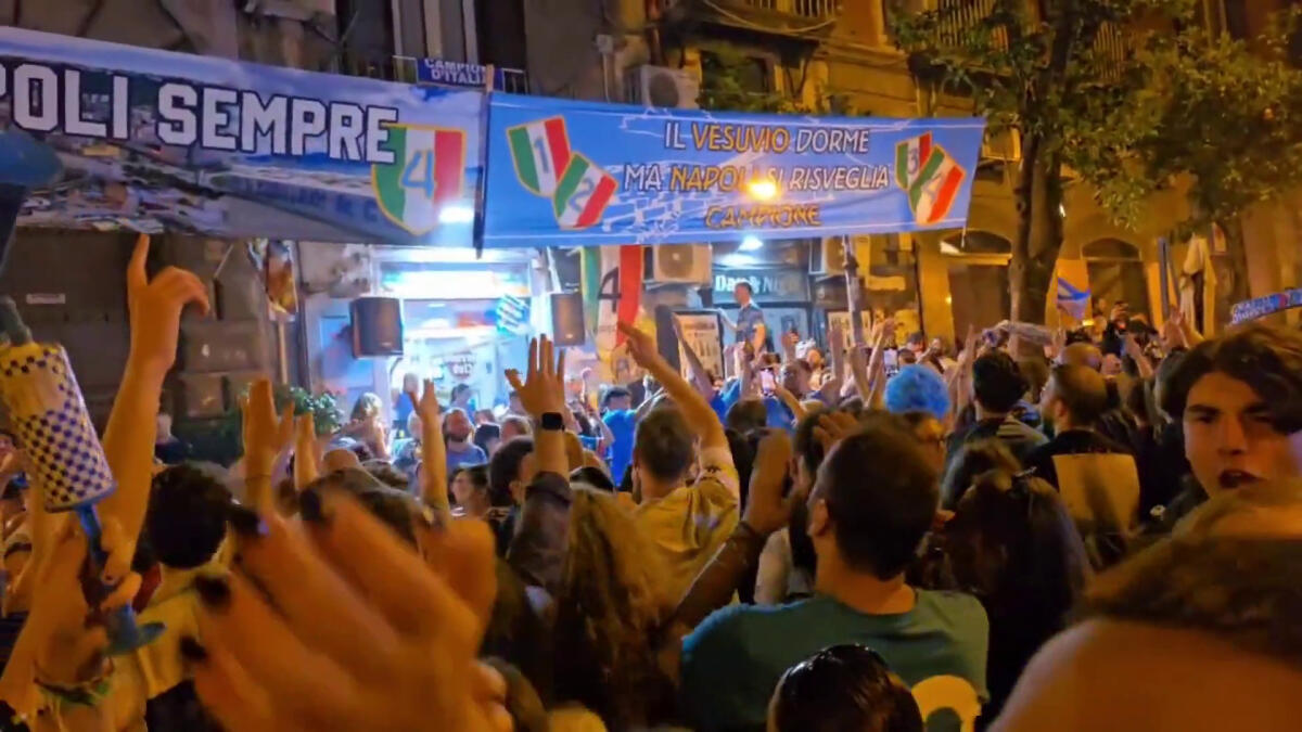 Napoli campione d'Italia, è festa in città - 