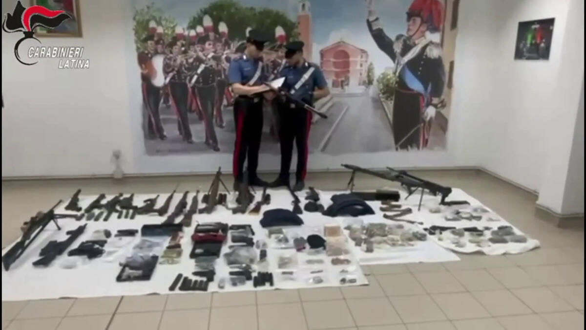Droga, contanti e un arsenale, arrestato uno spagnolo ad Aprilia - 