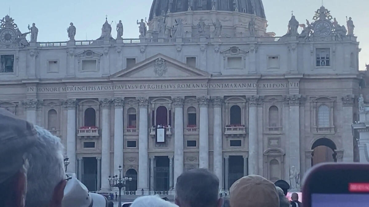 Le prime parole di Papa Leone XIV "La pace sia con voi" -