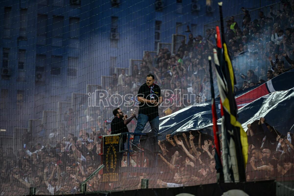 #CrotoneVicenza | Curva Sud Crotone: "E' il momento di colorare lo Scida e sostenere gli squali" - 