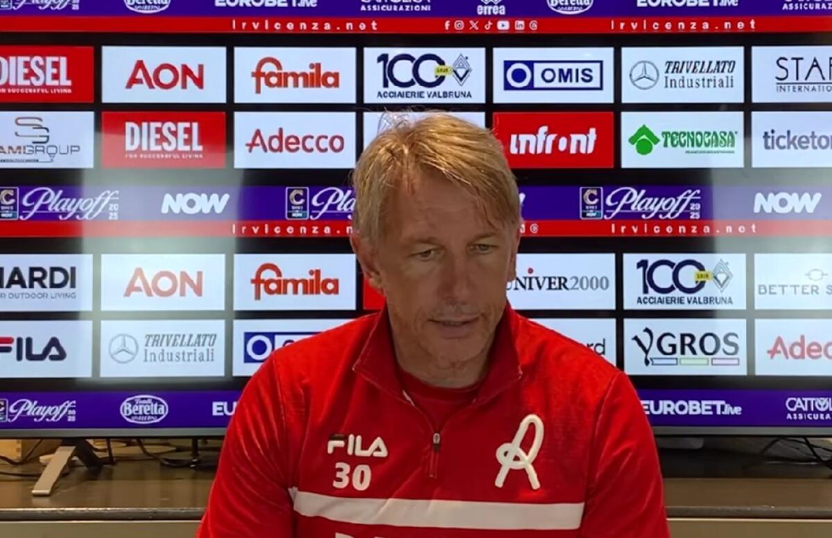 #VicenzaCrotone | Mister Vecchi: "Dobbiamo mantenere alta la concentrazione" - Foto: Youtube / Vicenza