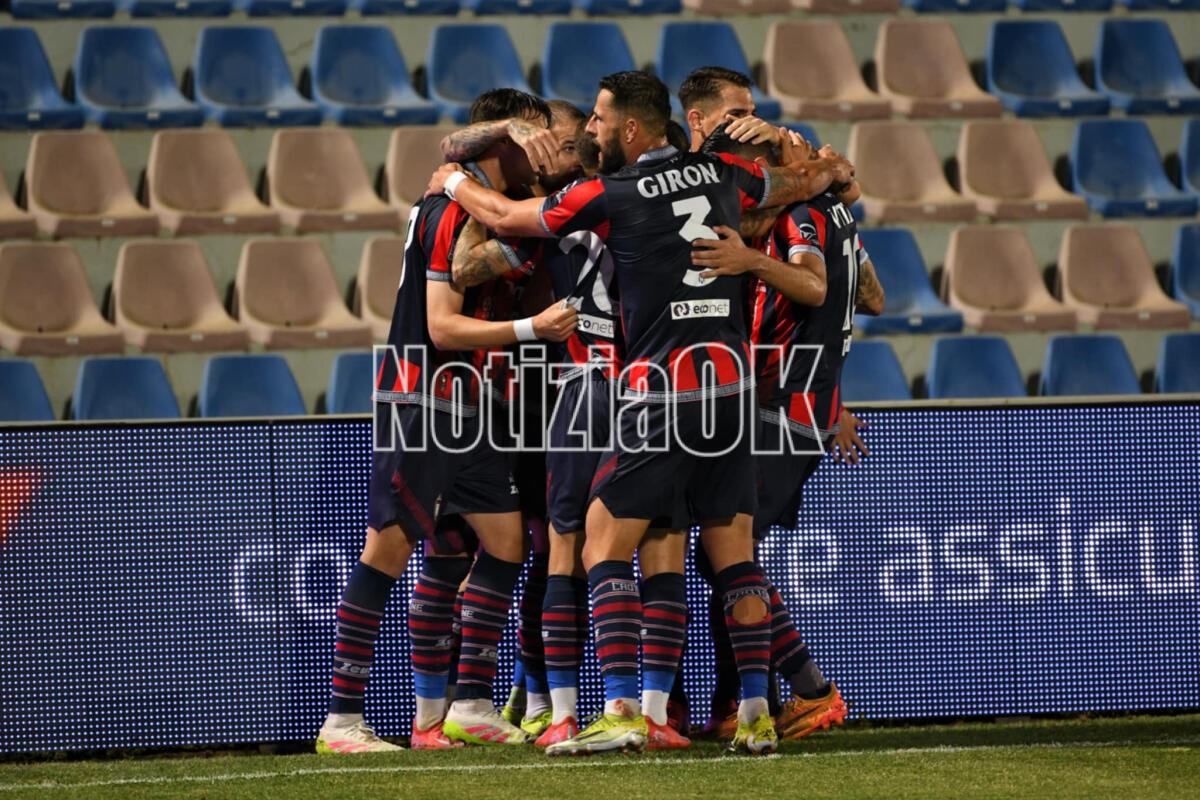 #VicenzaCrotone 1-0 - Termina il cammino degli squali: rossoblù eliminati dai Playoff - 