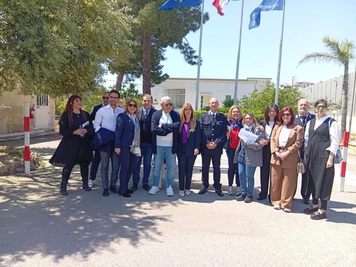 Crotone - La Casa circondariale diventa luogo di ascolto, il Rotary promuove reinserimento e cultura - 