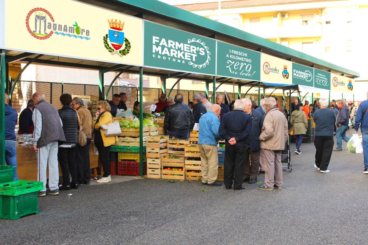 Crotone - La domenica del pane, sapori e tradizione al Farmer’s Market - 