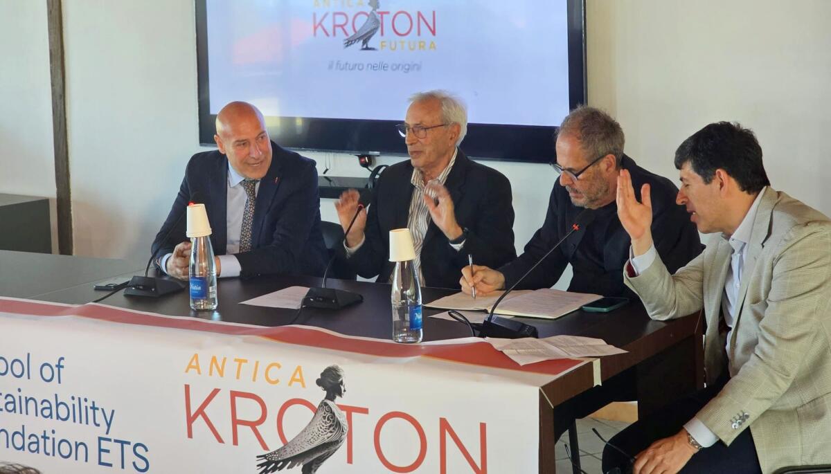Antica Kroton: il laboratorio presenta i primi progetti per la rigenerazione urbana di Crotone - 