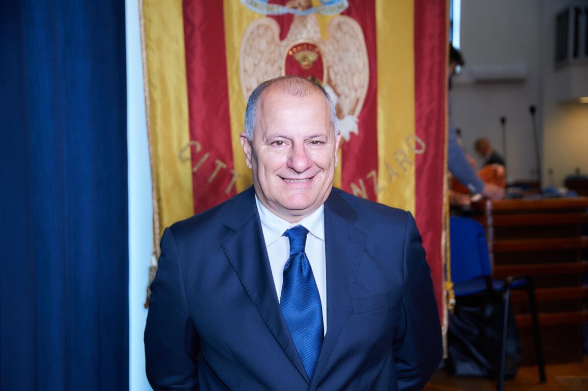 Catanzaro - Il consigliere Sergio Costanzo: “La Polizia Locale ha bisogno di una guida sicura e presente” - 