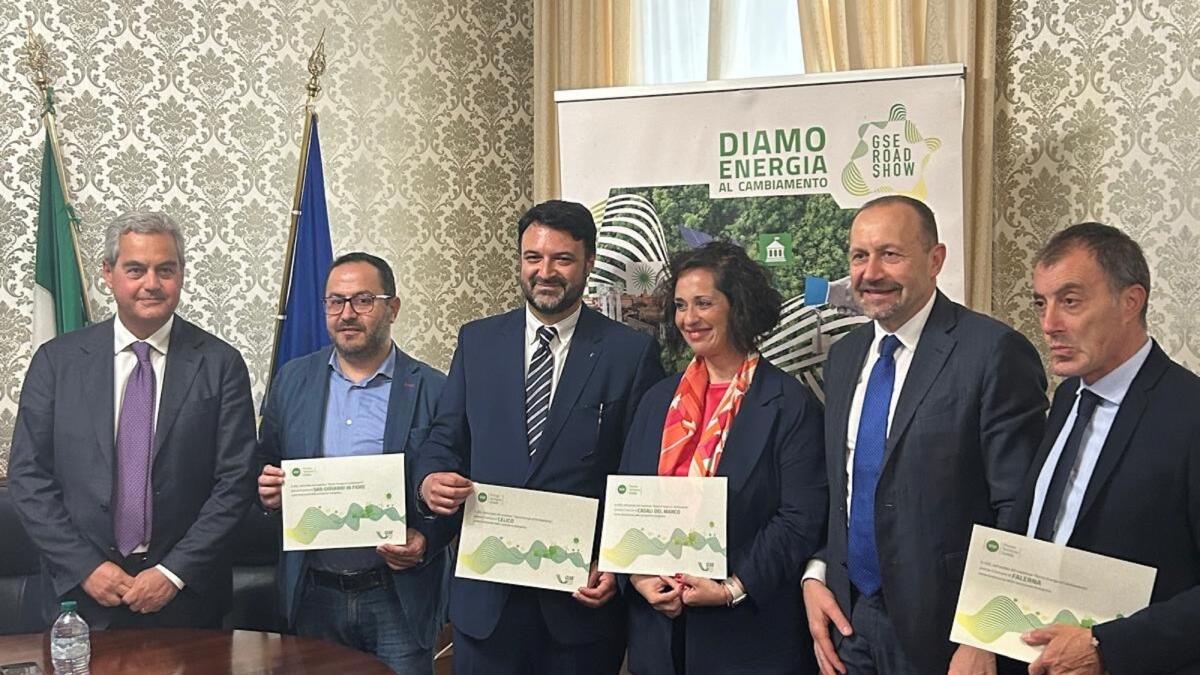 Il Roadshow del GSE fa tappa a Catanzaro: una giornata dedicata alla sostenibilità tra scuole, pubbliche amministrazioni e imprese - 