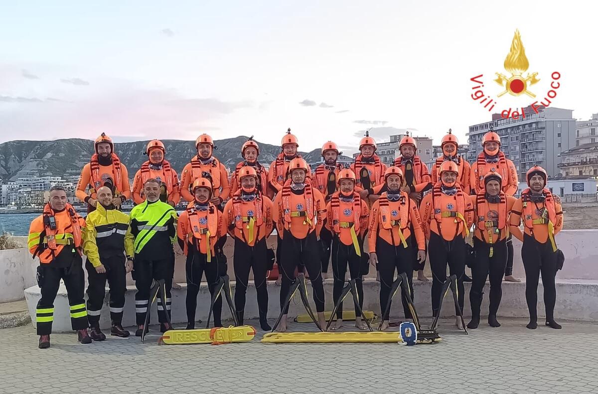 Concluso a Crotone il corso regionale di Soccorritore Acquatico per i Vigili del Fuoco della Calabria - 