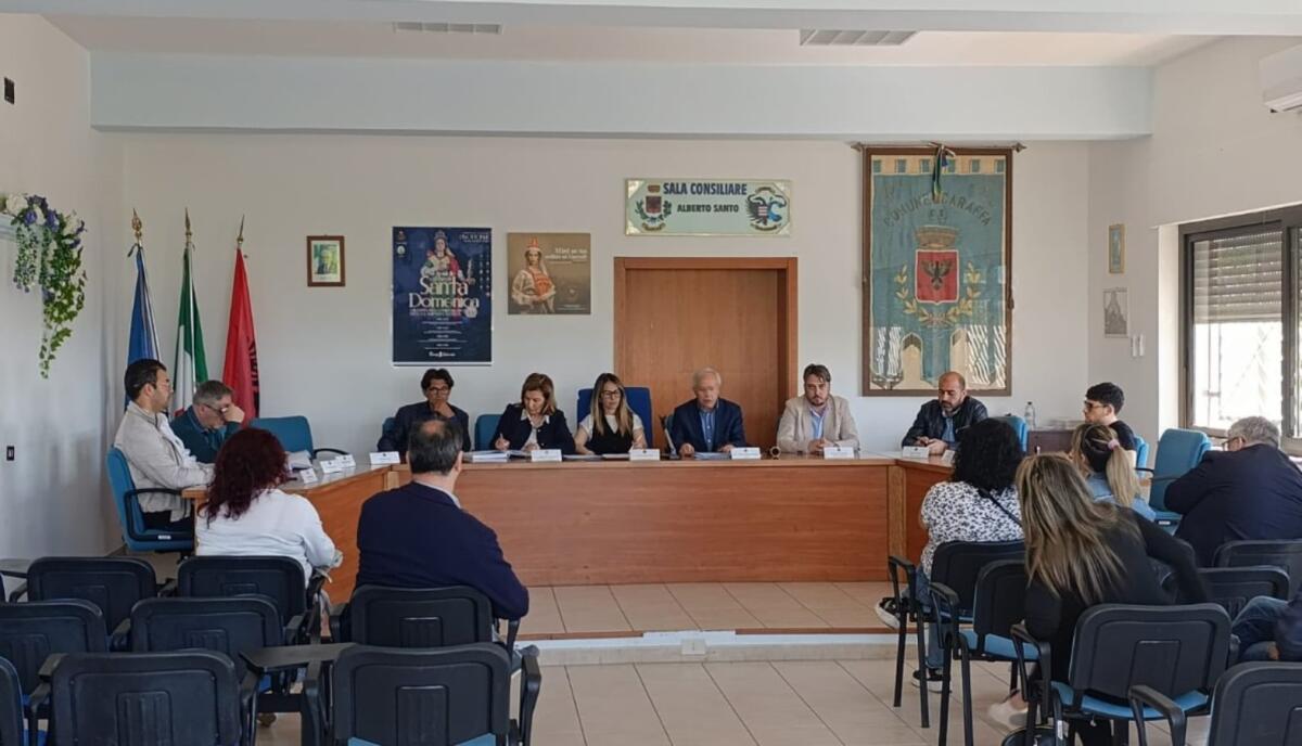 Caraffa di Catanzaro, approvato in Consiglio Comunale il punto che regolamenta la fornitura d'acqua - 