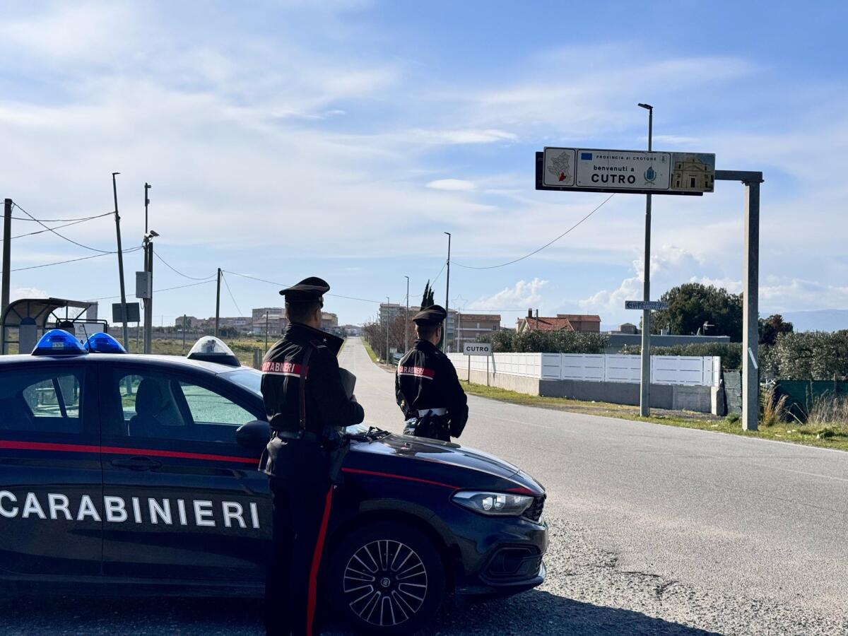 Controlli a tappeto dei Carabinieri a Cutro: un arresto e due denunce in pochi giorni - 