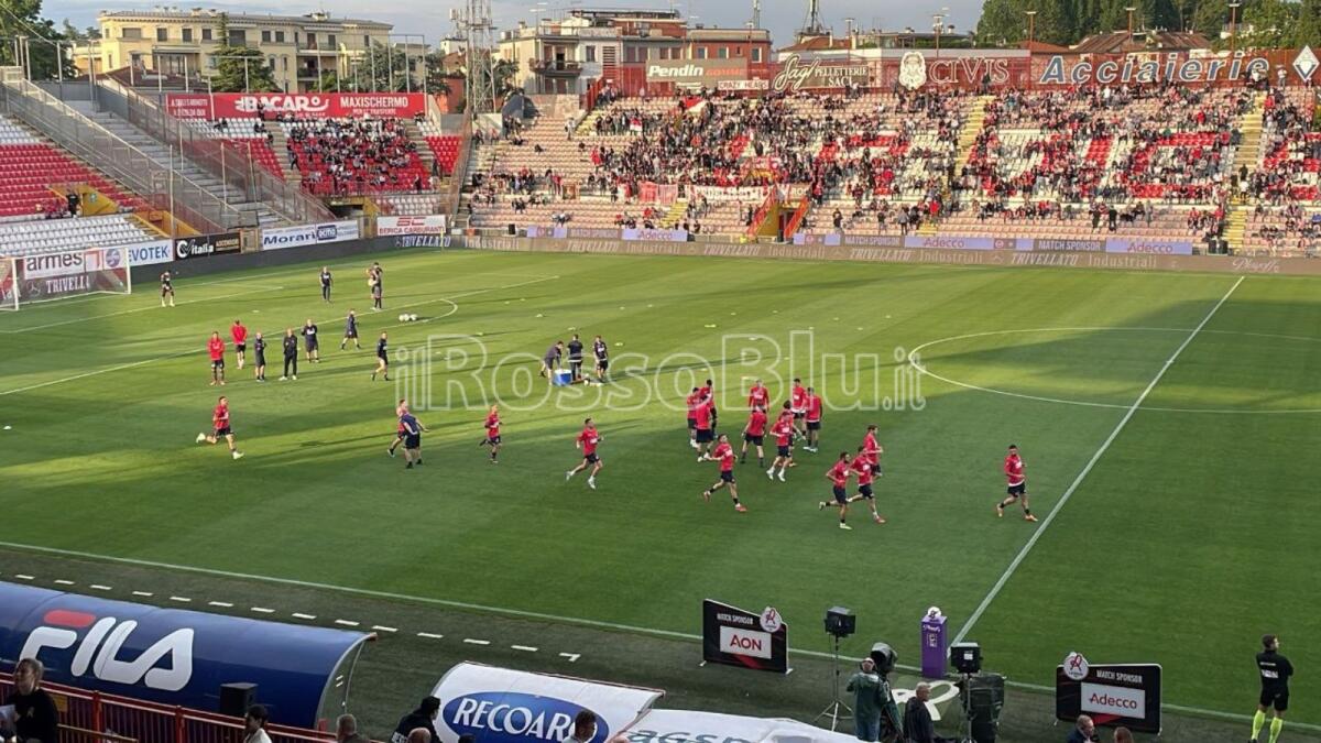 #VicenzaCrotone | "Il cuore oltre l'ostacolo", squali in campo con orgoglio e senza rimpianti - 