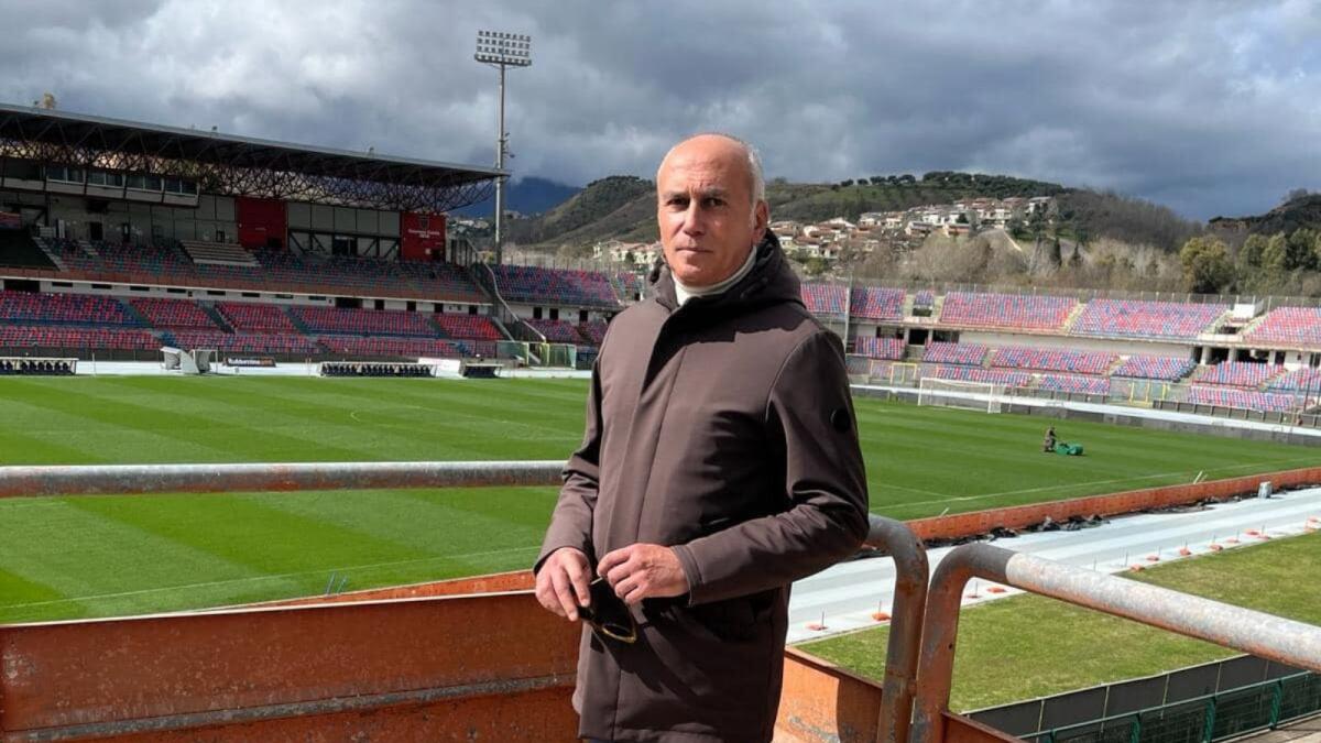 Cosenza retrocesso in Serie C, Caruso: "Adesso conta che la società vada nelle migliori mani possibili" - 