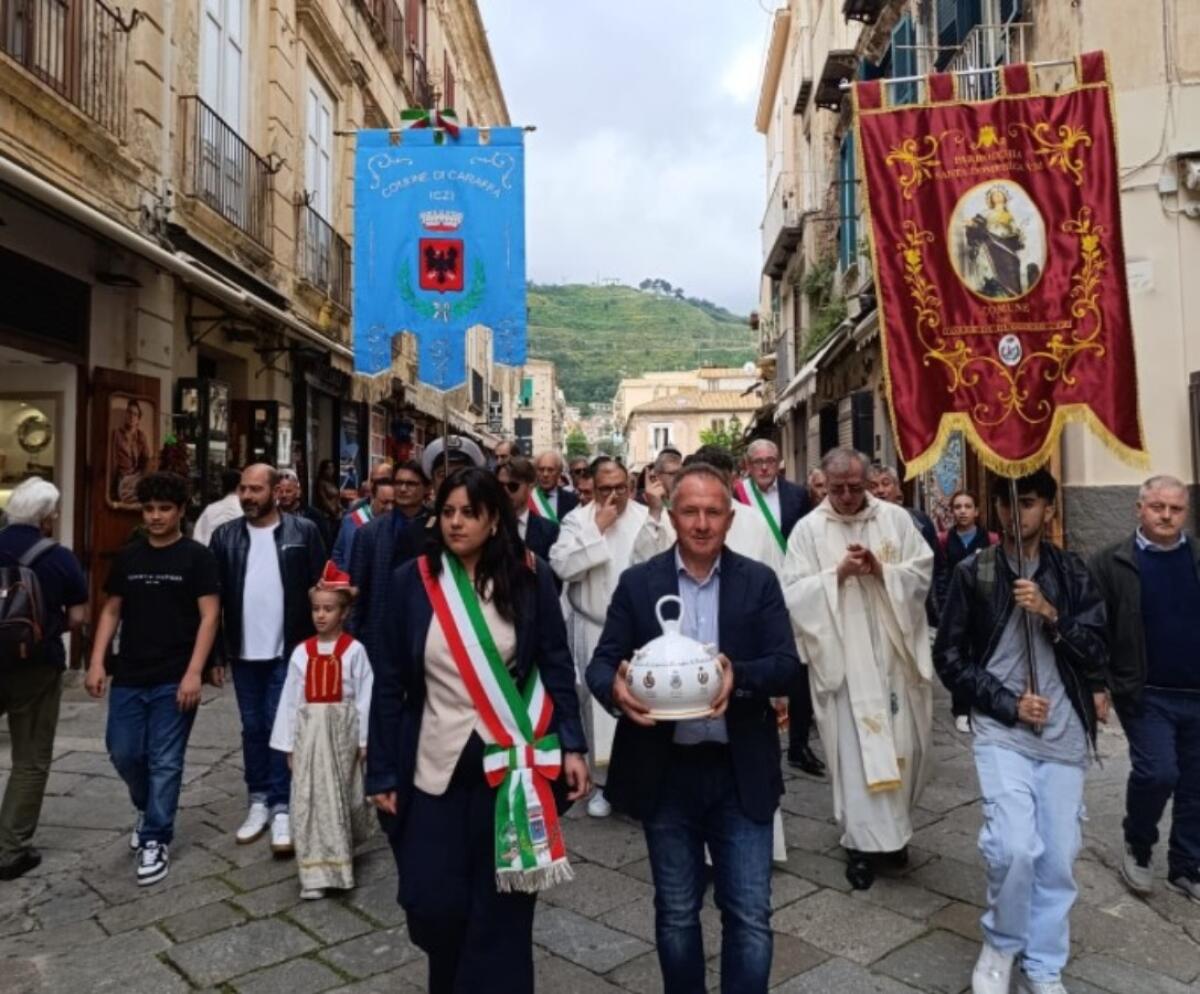 Caraffa di Catanzaro presente alla Tappa Giubilare a Tropea - 