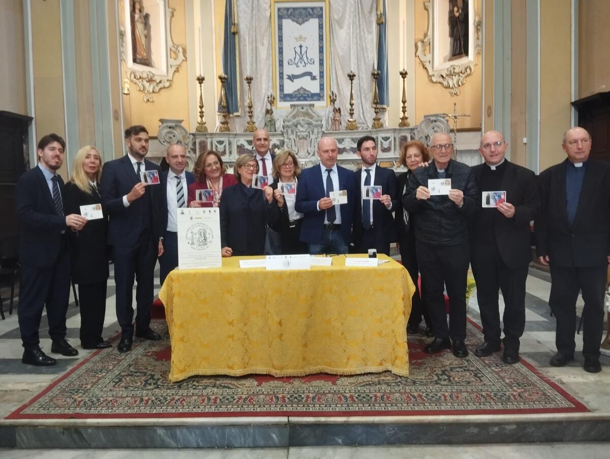 Poste Italiane celebra la Madonna di Capocolonna con un annullo filatelico speciale - 