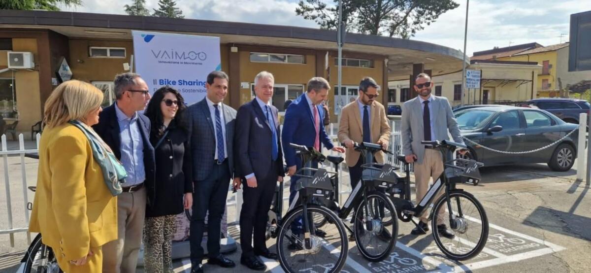 Lancio del servizio di E-Bike Sharing a Castrovillari: Inaugurata la prima postazione all'Autostazione - 