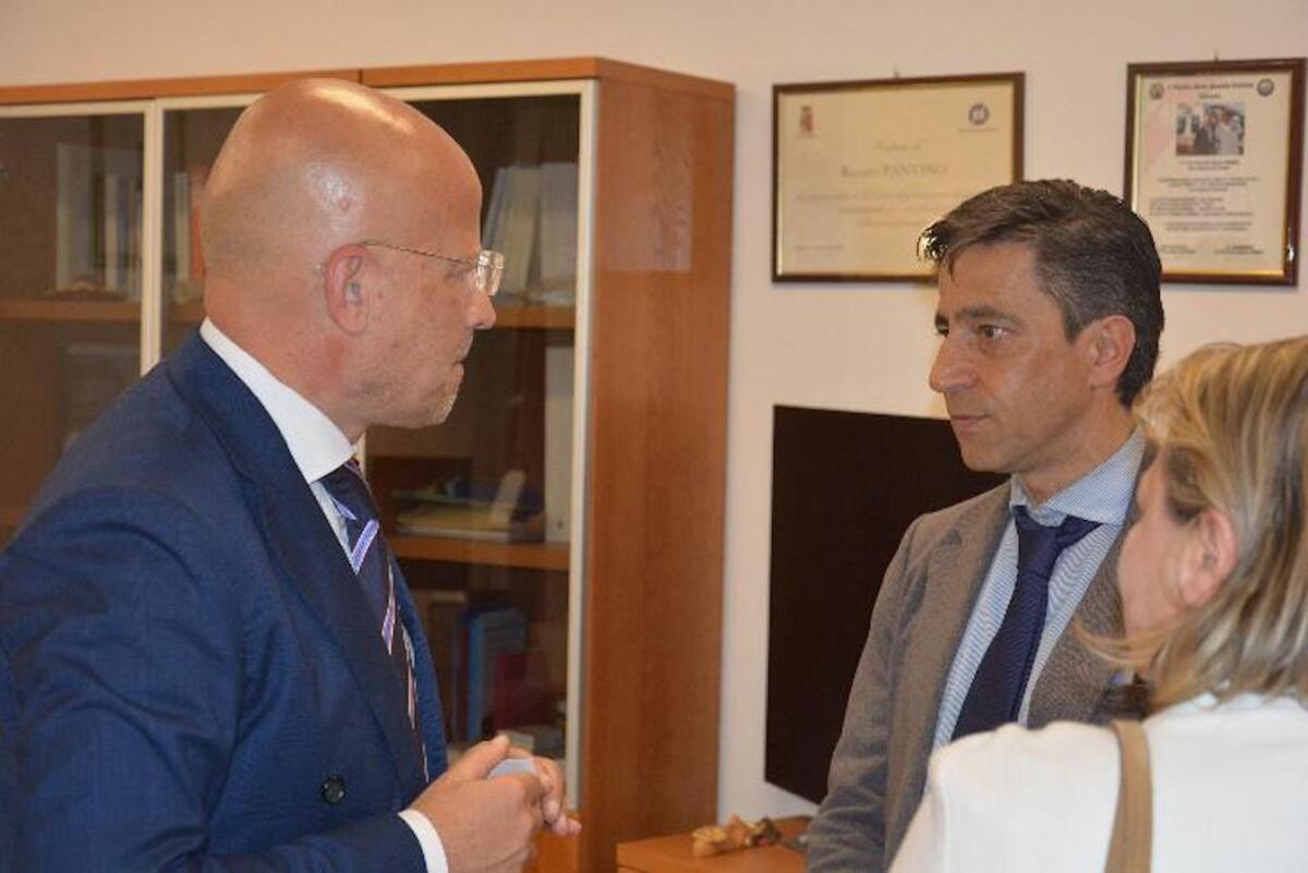 Crotone, il Questore incontra il presidente di Confcommercio: analizzati i dati della città - 