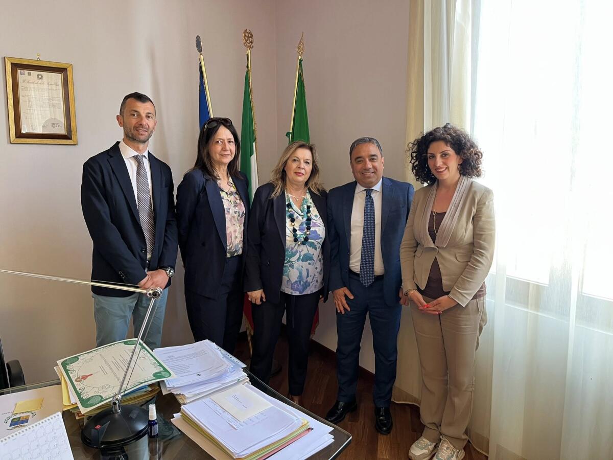 Archivio di Stato a Crotone, la Provincia accoglie il MIC: verso un cronoprogramma condiviso - 