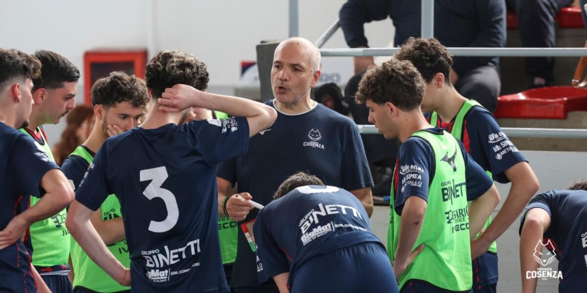 Calcio a 5 - Si interrompe il cammino playoff della Pirossigeno Cosenza Under 19 - 
