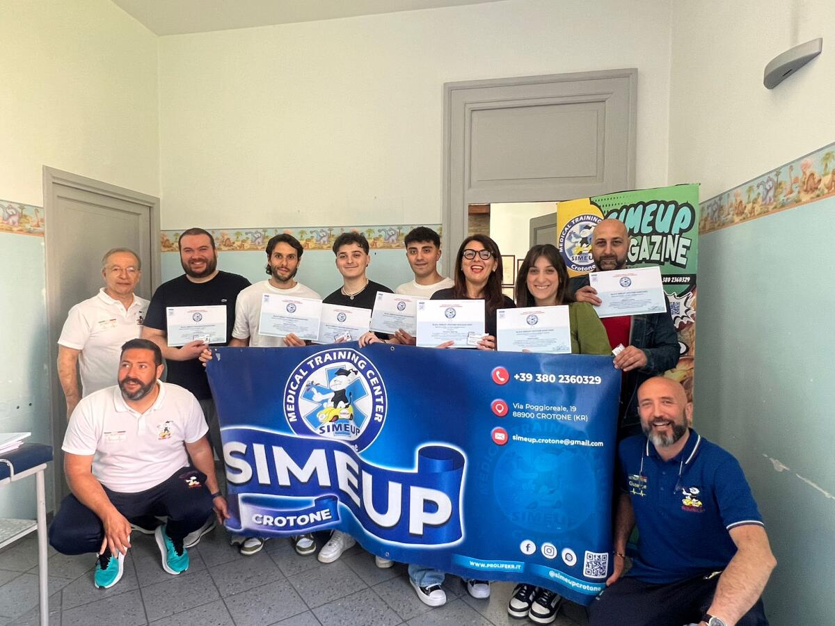 Corso BLSD-PBLSD organizzato dalla SIMEUP di Crotone: evento formativo per competenze fondamentali - 