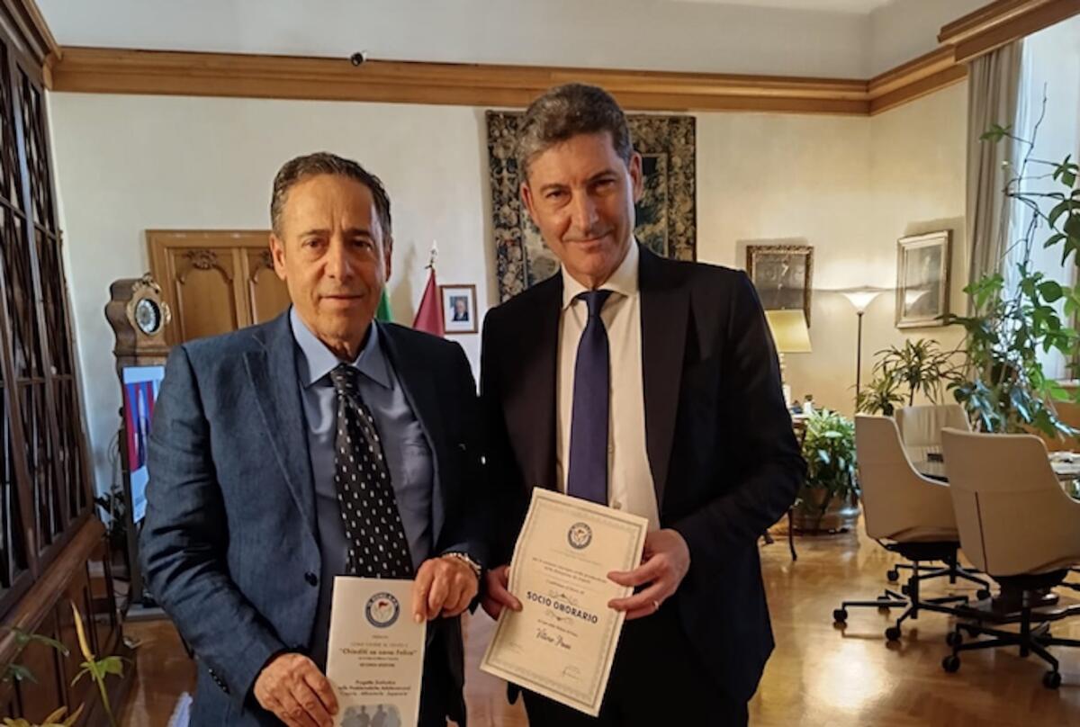 Al Viminale il riconoscimento a Pisani: al capo della Polizia riconoscimento dell’associazione “Il Dono” di Catanzaro - 