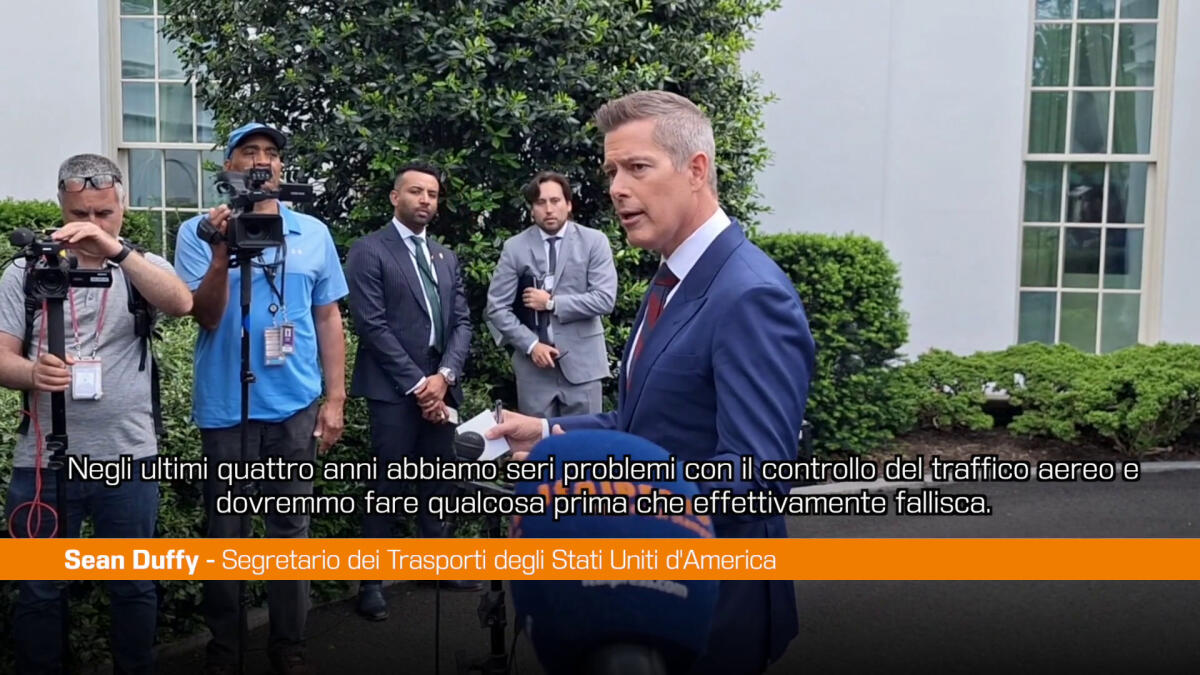 Traffico aereo Usa, Duffy "Biden non ha fatto investimenti" -