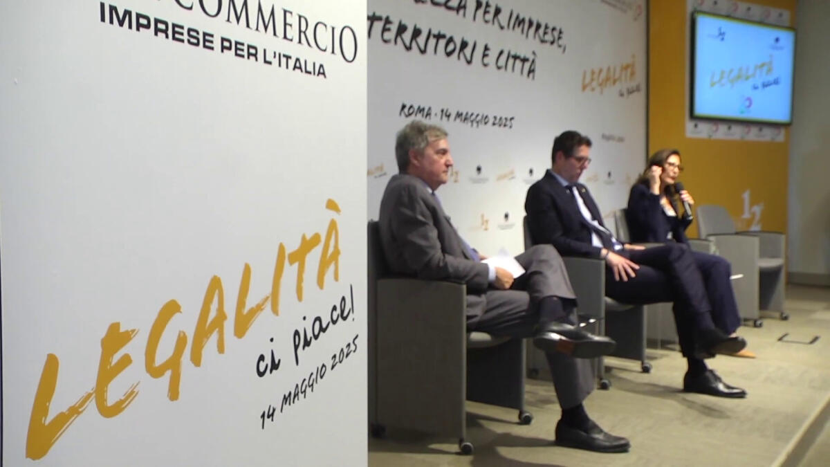 Confcommercio, l'illegalità costa alle imprese oltre 39 miliardi -