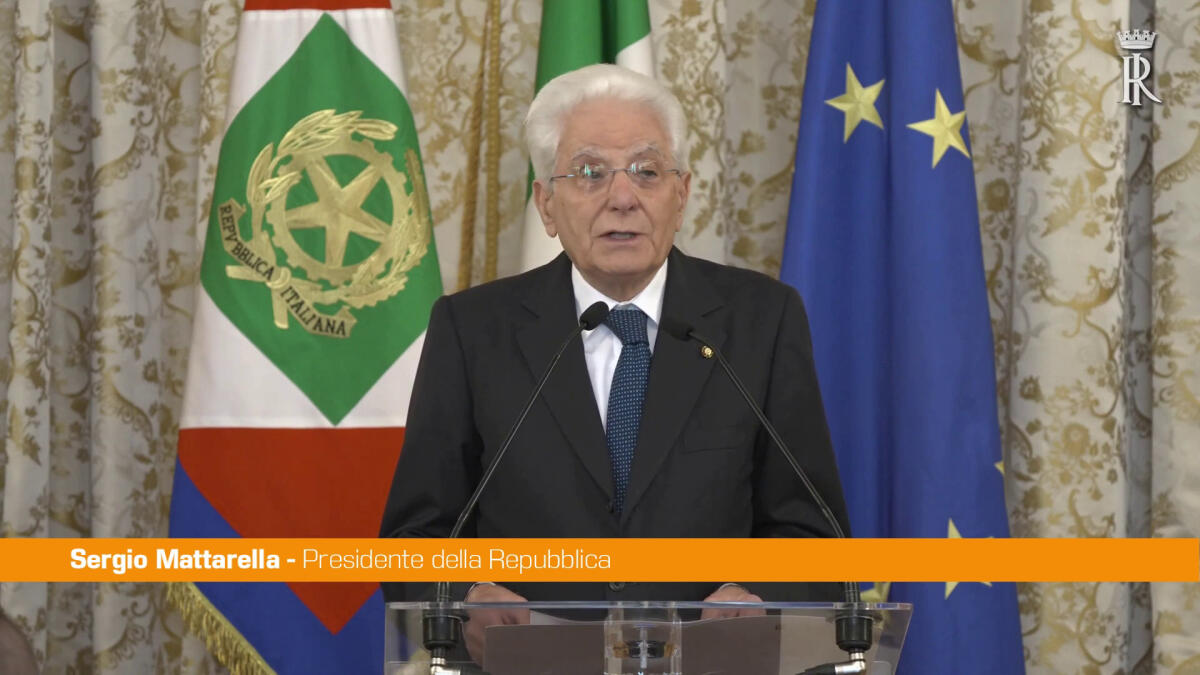 Esercito, Mattarella "Testimonianza di fedeltà a principi democratici" - 