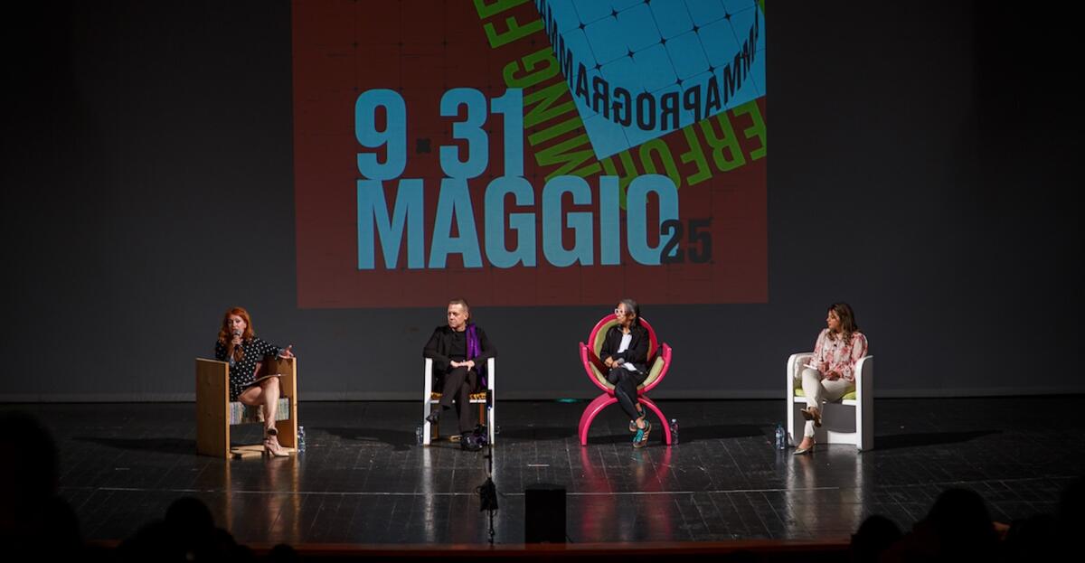 Catanzaro - Regina José Galindo ha aperto il Performing Festival con l’intensa “Hasta tu orilla” - 