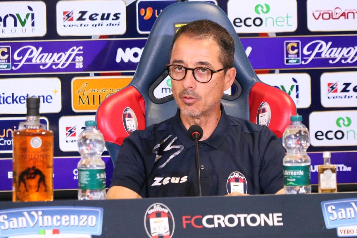 #CrotoneFeralpisalò | Mister Longo: "I tifosi ci dovranno dare una grossa mano" - 