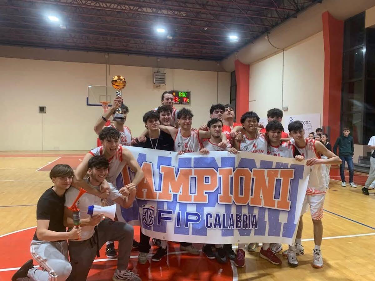 Rende - La Bim Bum Basket vince il campionato regionale under 19 - 