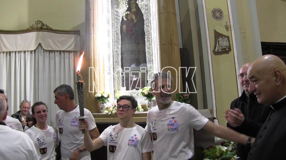 Corsa con la fiaccola: la Lampadedromia unisce il Santuario al cuore della città - 