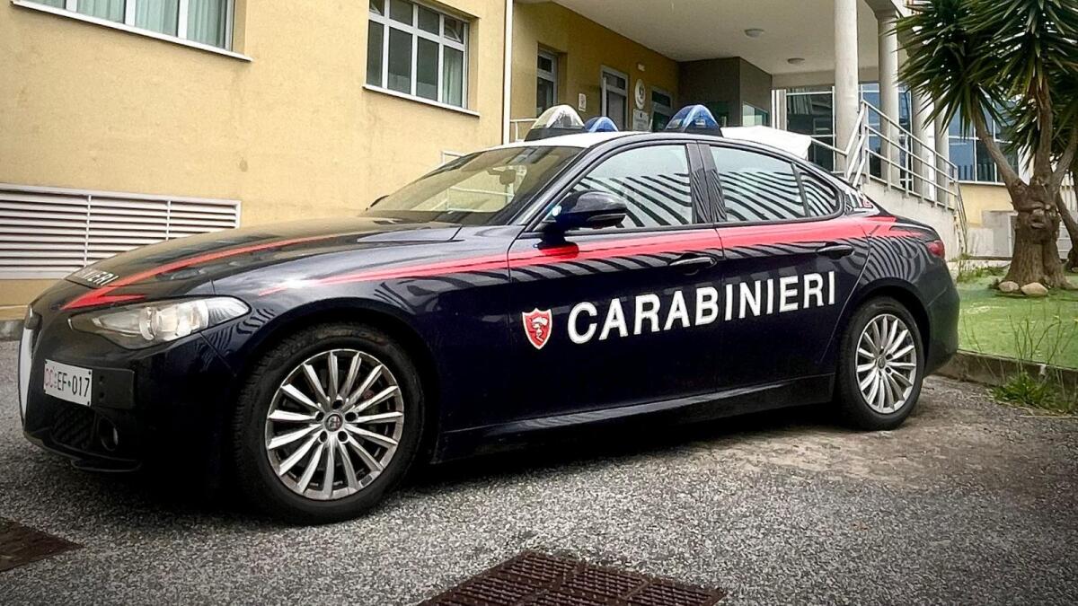 Lamezia Terme, i Carabinieri sequestrano appartamento occupato abusivamente - 