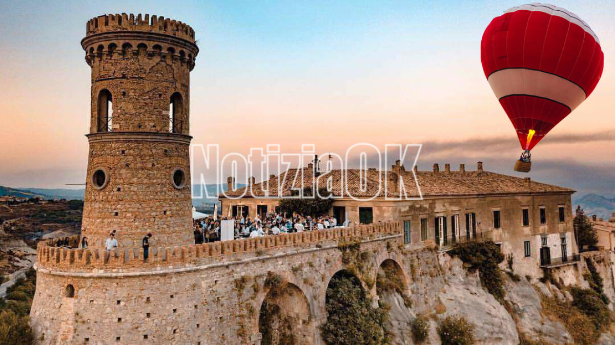 Caccuri si accende d'amore: la notte romantica illumina il Borgo - 