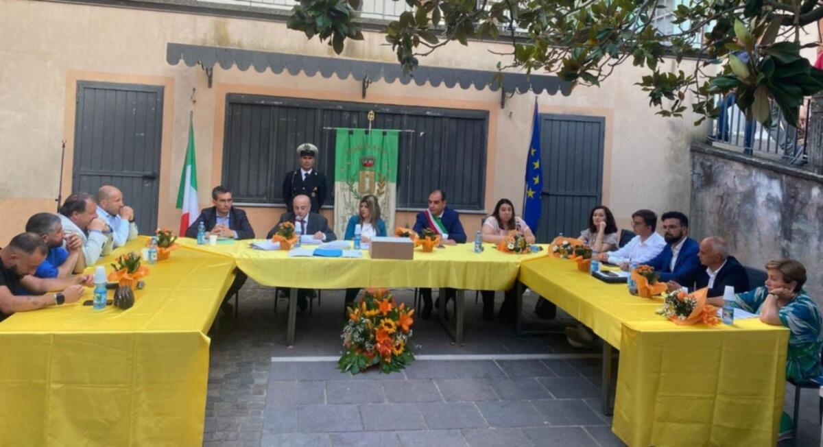 Insediamento del nuovo Consiglio Comunale a Maida: Francesca Gigliotti eletta Presidente del Consiglio - 
