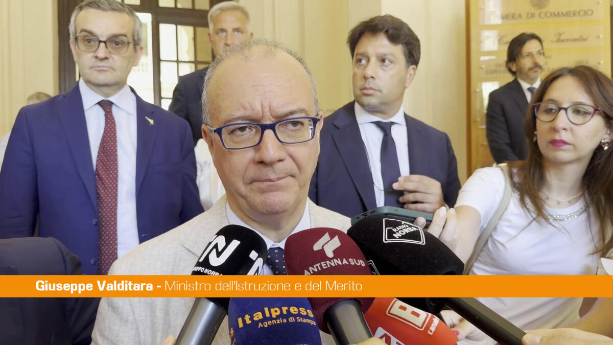 Valditara "Fondamentale il rapporto tra le scuole e le imprese" - 