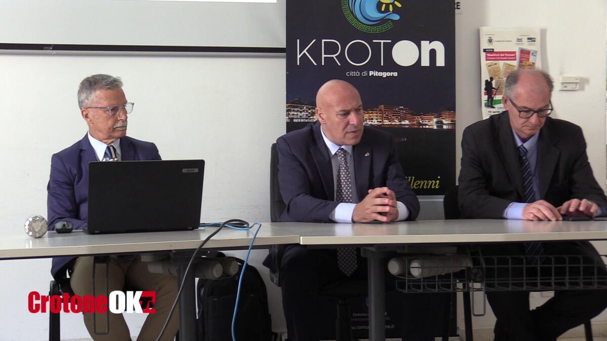 (Video) Crotone presenta il Piano Comunale Spiaggia: sviluppo sostenibile e fruibilità per la costa - 