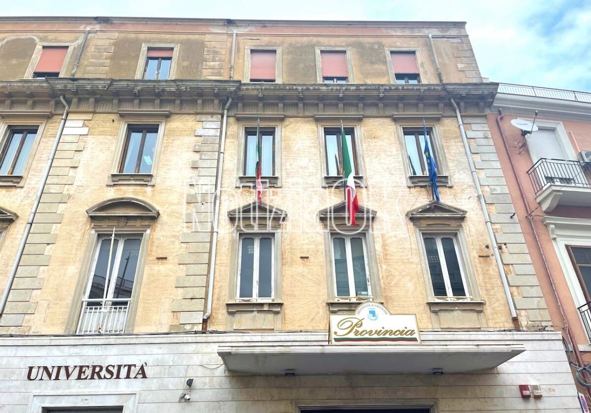 Crotone prima e unica Provincia calabrese finanziata per il cloud nel PNRR - 