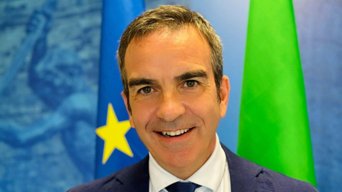 Graduatoria governatori: Roberto Occhiuto al quarto posto tra i più graditi, le reazioni - 